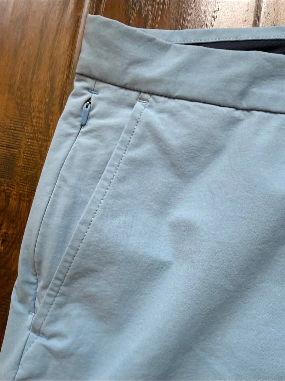 Vineyard Vines 7 inch On the Go Shorts Light Blue Performance Shorts, 36
